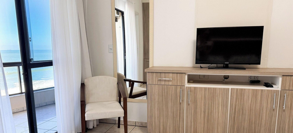 Room 3, ASA Cobertura Beira mar Vista 180° 4QT 2V, Navegantes