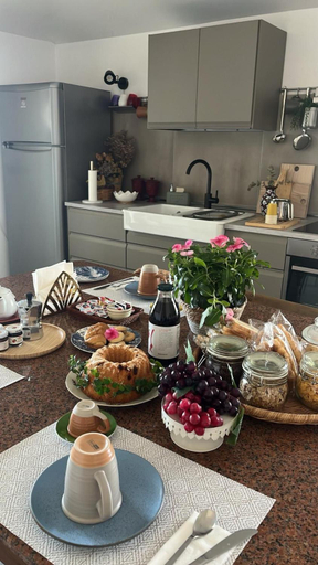 Food & Drinks 5, Thesan B&B, Caserta