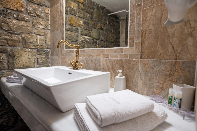 Bathroom 3, Althaia Guesthouse, West Greece