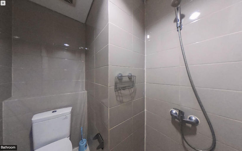 Bathroom, Apartment Springhill Terrace Oakwood Kemayoran, Jakarta Pusat