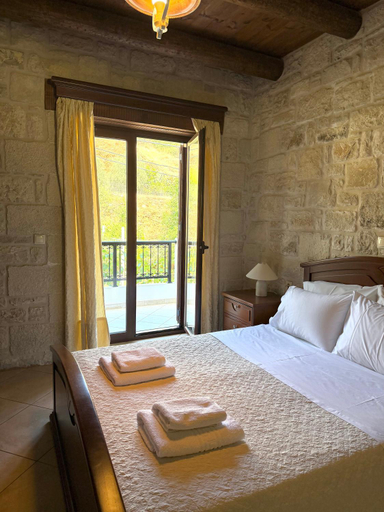 Bedroom 2, Ariadni Apartments, Crete