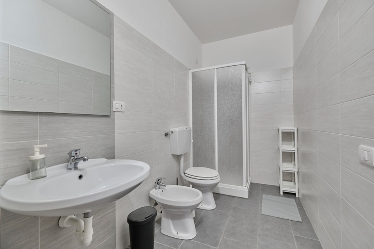 Bathroom 2, arrà ristorante con camere, Cuneo