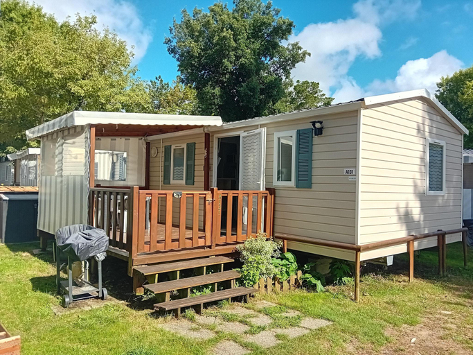Exterior & Views 1, Mobile Home in Saint Jean near Sea Beach, Vendée