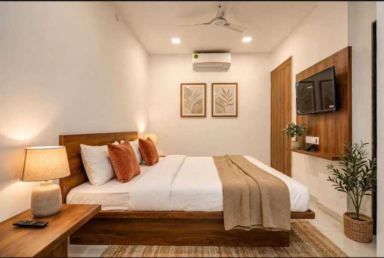 Bedroom 3, Hotel Apple, Indore