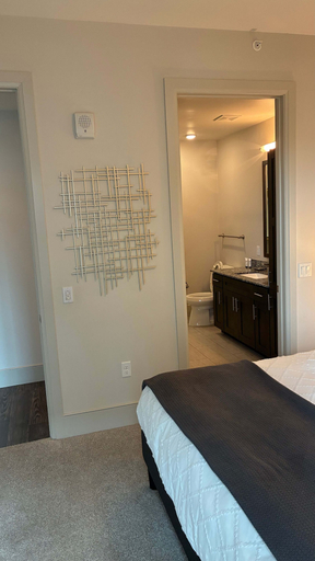 Room 2, Preston Royal Single I Premium 1BR in Dallas, Dallas