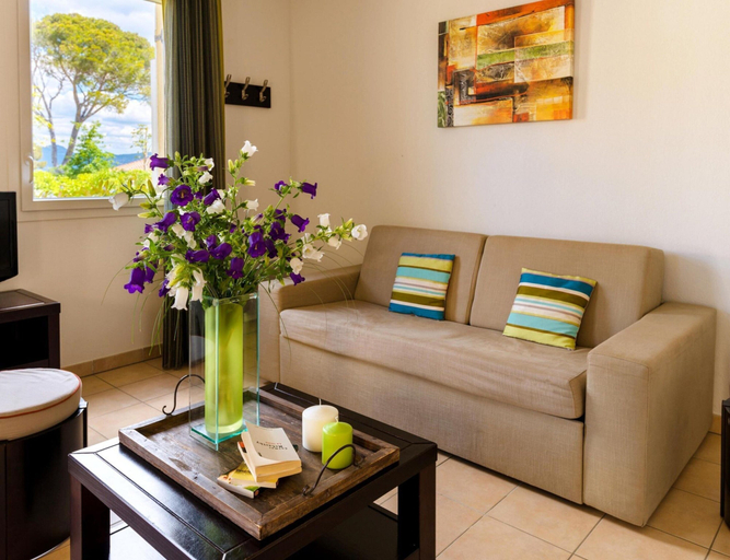 Living room 2, Duplex in Six-fours-les-plages, Var