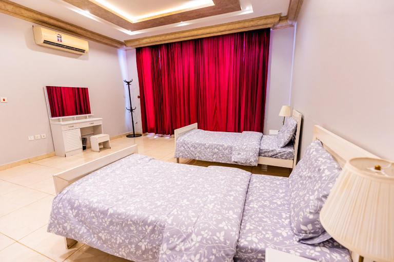 Bedroom 1, Swiss Lodge Chalets and Aquapark