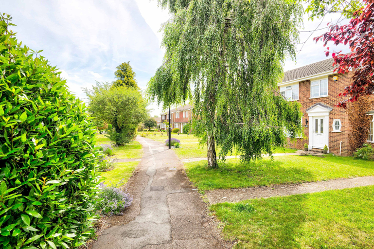 Room 3, Spacious 3bed Home in Maidenhead Sleeps 6, Windsor and Maidenhead