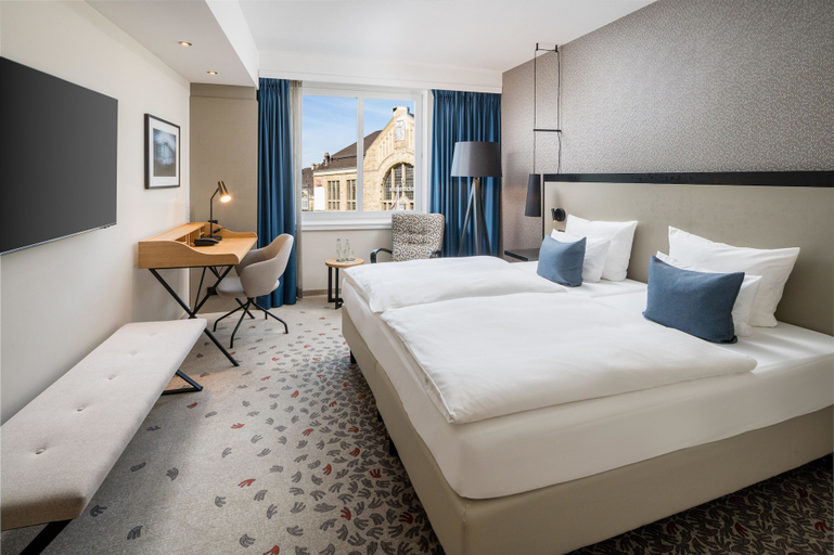 Bedroom 3, Steigenberger Hotel Bielefelder Hof, Bielefeld