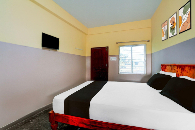 Room 5, Classic Mayuri Lodge, Chikballapura
