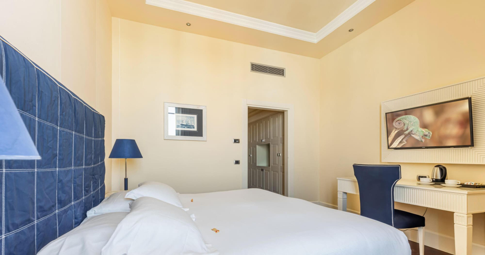 Bedroom 3, Hotiday Room Collection - Livorno Mascagni, Livorno
