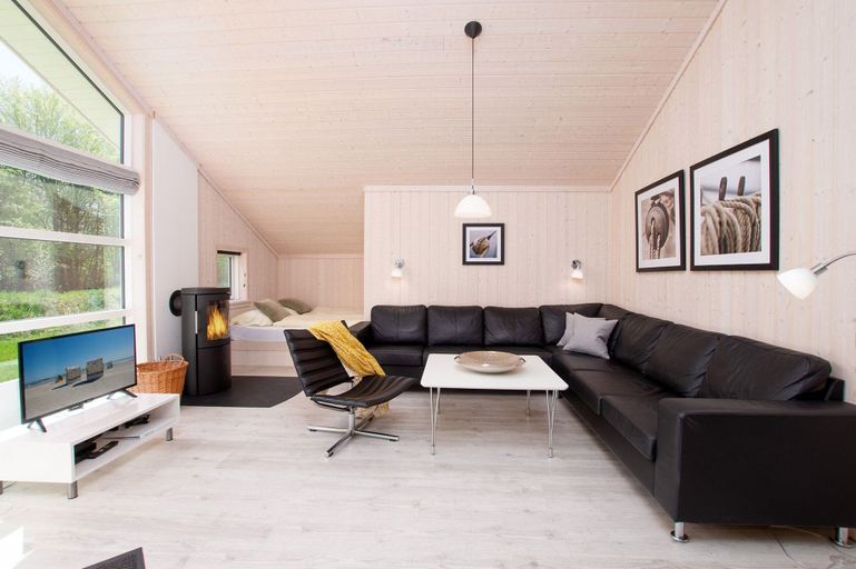 Living area 2, Serene Wellness Lodge fur 8 Personen, Ostholstein