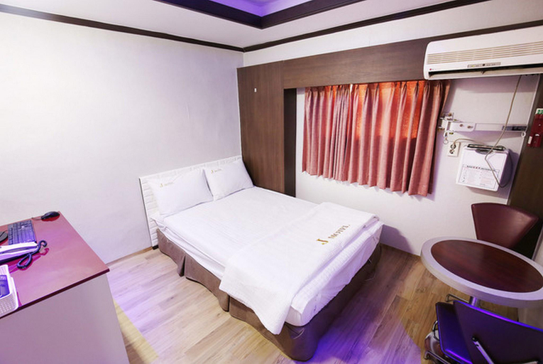 Bedroom 3, Jecheon J, Jecheon