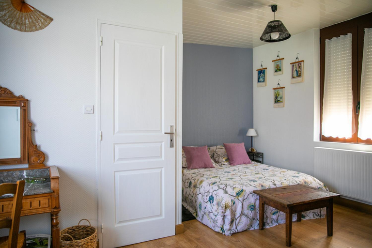 Bedroom 2, Chambres d'hotes La Luce, Somme