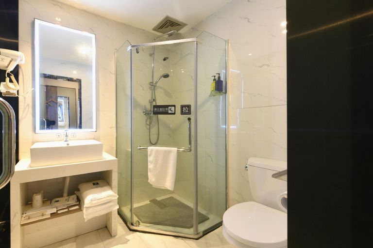 Bathroom 2, 7 Days Premium Hotel Zigong Bus Terminal, Zigong