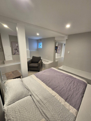Bedroom 2, Apartment in the heart of Bondi, Sydney