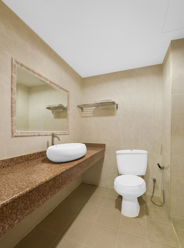 Bathroom, Palette - Kota Tinggi Mayres Hotel, Kota Tinggi