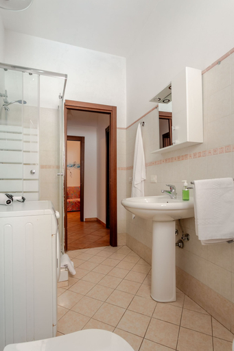 Bathroom 4, Trastevere Marconi Apartment, Rome