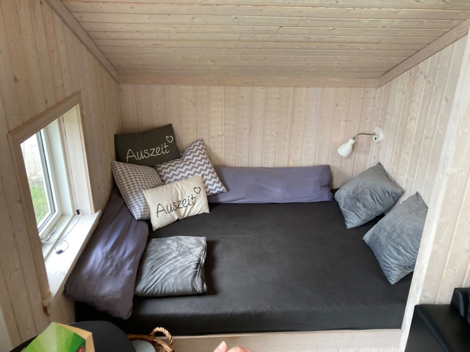 Room 2, Grobenbrode Cedar Beach Chalet, Ostholstein