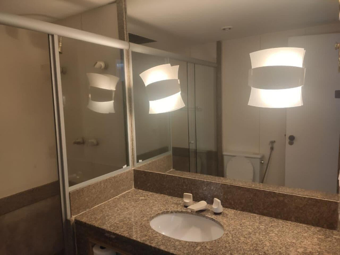 Bathroom 4, Flat Plaza Hotel - Setor de Hotéis Norte, Brasília