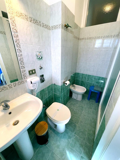 Bathroom 2, B&B Mary&Giuly, Milano