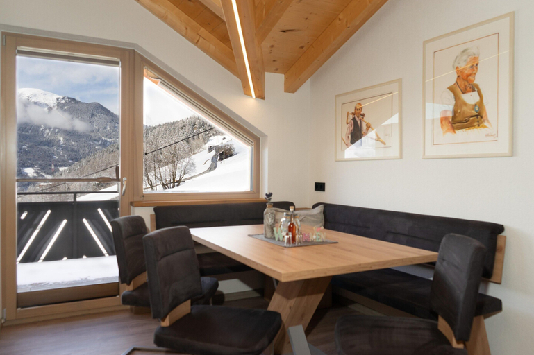 Dining, Panoramic View Apartment Kaunergrat, Landeck