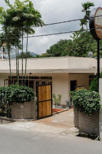 Exterior, Backyard Bed and Kitchen, K.F.G. & G. Korale