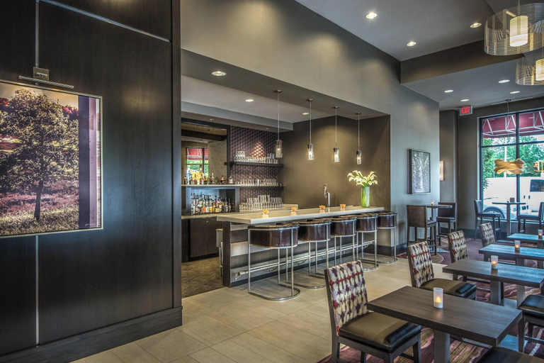 Food & Drinks 4, Residence Inn Charlottesville Downtown, Charlottesville