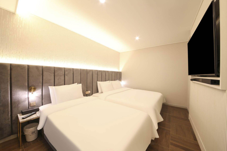 Bedroom 3, Busan Munhyeondong Signature Denbasta Hotel, Nam