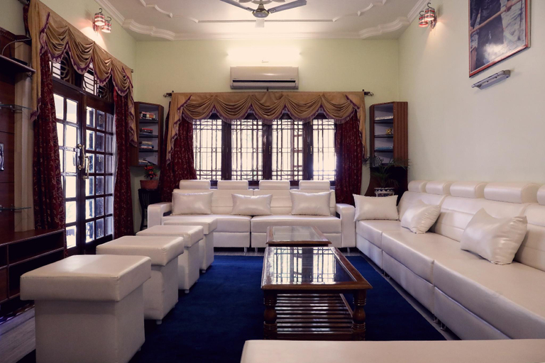 Public Area, Villa Benares, Varanasi