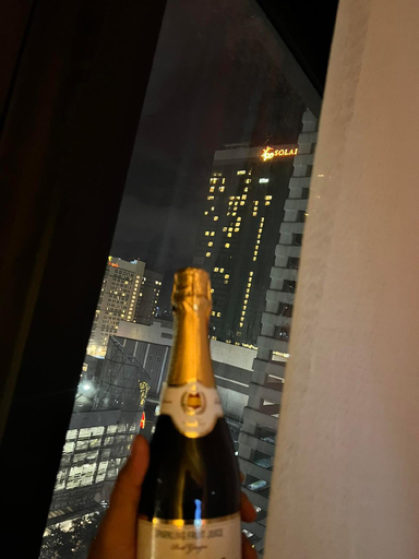 Food & Drinks, Vinia Residences , Kwarto Luna, Quezon City