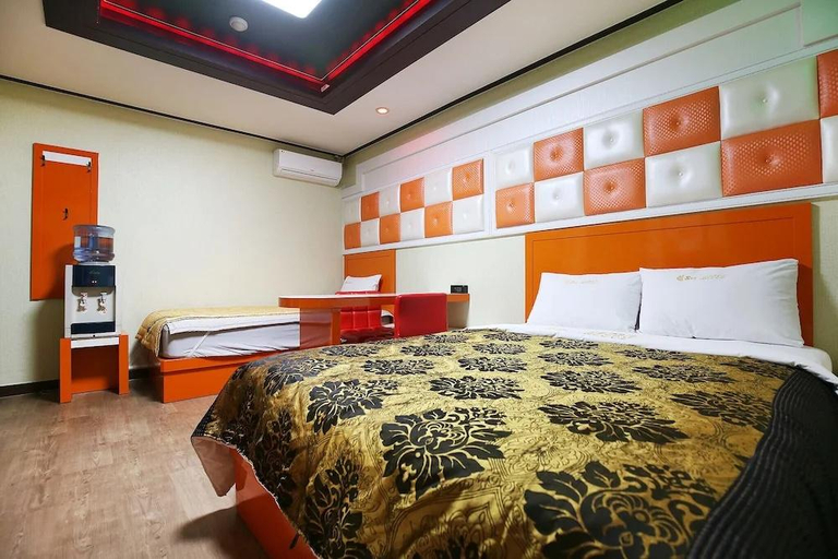 Bedroom 3, Just Stay Hotel Asan City Hall Branch, Asan