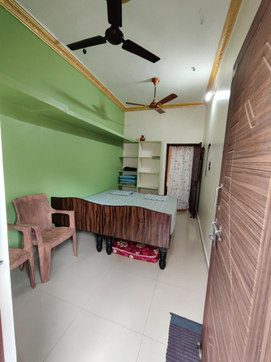 Bedroom 2, Balaji Homestay Hampi, Bellary