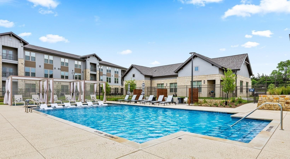 Pool 2, Peaceful 1BR Stay - Pool & Gym Access, Grayson