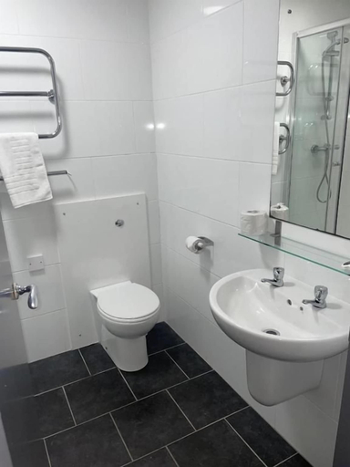 Bathroom 5, Hockley House, Warwickshire