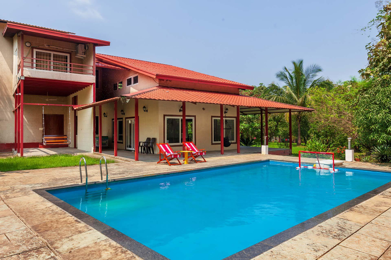 Sport & Beauty 4, Corfu & Crete by StayVista - Mountain-view villa, Raigarh