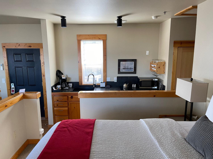 Bedroom 4, BOATYARRD Inn # 9, Island