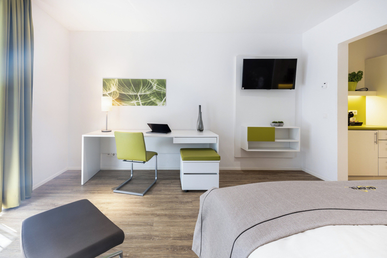 Bedroom 5, Candlewood Suites Furth by IHG, Fürth