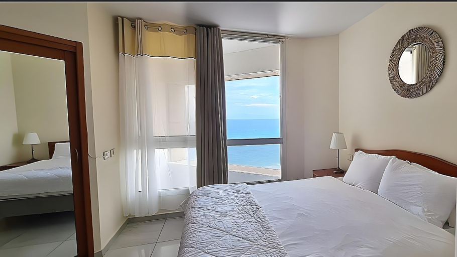 Bedroom 3, 18Go to apartment In Leonardo Bat Yam Center