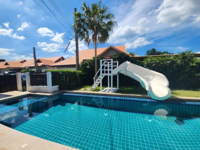 Sport & Beauty 2, AnB Poolvilla Grand Modern 3BR at the ville Jomtien, Pattaya