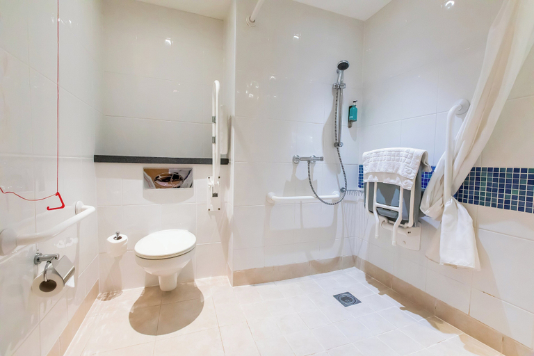 Bathroom 4, Holiday Inn Express NORWICH by IHG, Norfolk
