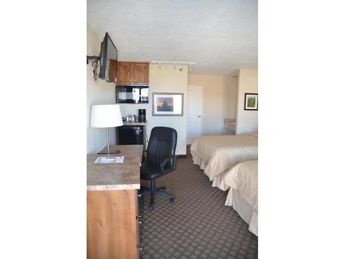 Bedroom 5, Battle Mountain Inn, Lander