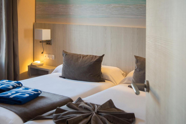 Bedroom 3, Benalmadena Palace Spa, Málaga