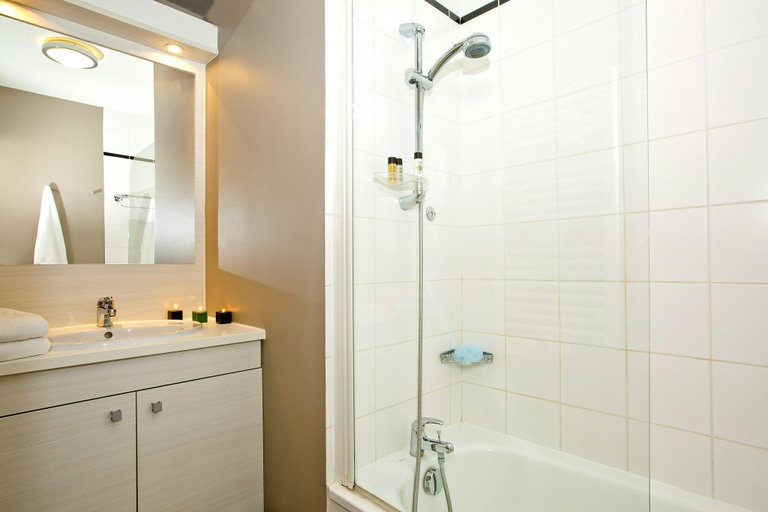 Bathroom 4, Residhome Toulouse Occitania, Haute-Garonne