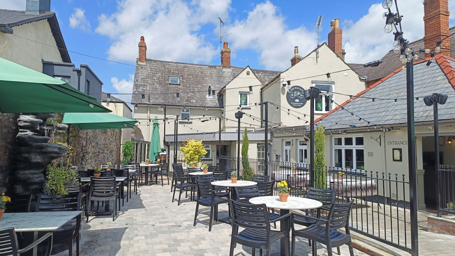 Food & Drinks 4, Wallace Steakhouse with rooms, Monmouthshire