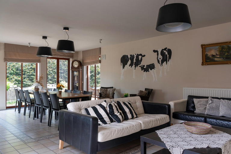 Game room 3, Accessible Stay at the Alfonsinehoeve, Limburg