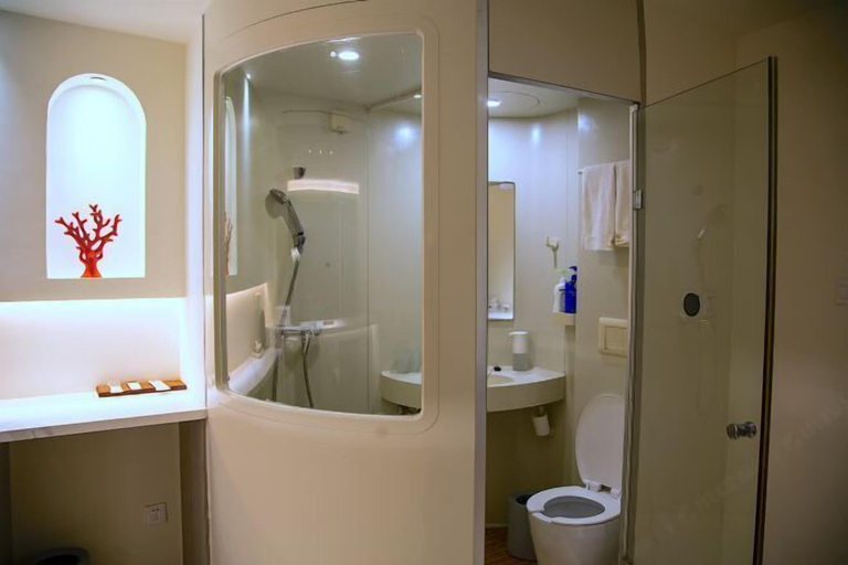Room 3, Dongji Inter national Youth Hostel, Zhoushan