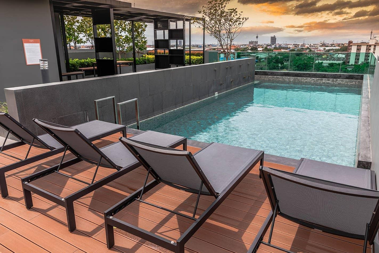 Others 2, Cozy APT. Swimming pool and gym , near BTS PuChao, Muang Samut Prakan