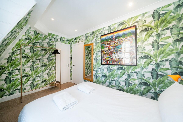 Bedroom 2, Loft-Style Apartment Close to Fashionable Brick Lane, London