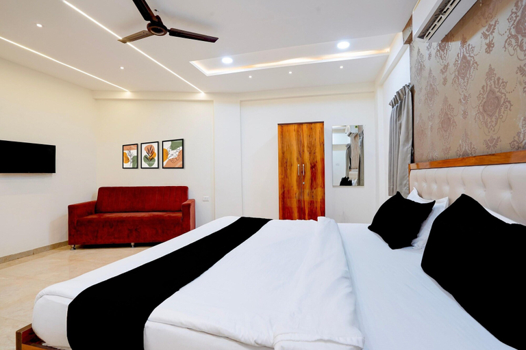 Room 3, Deluxe Room KP Pride, Pune